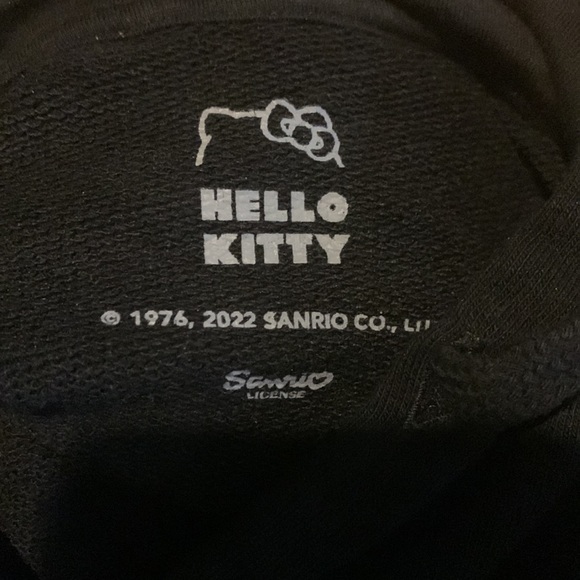 Hello kitty crop top hoodie - Picture 4 of 5